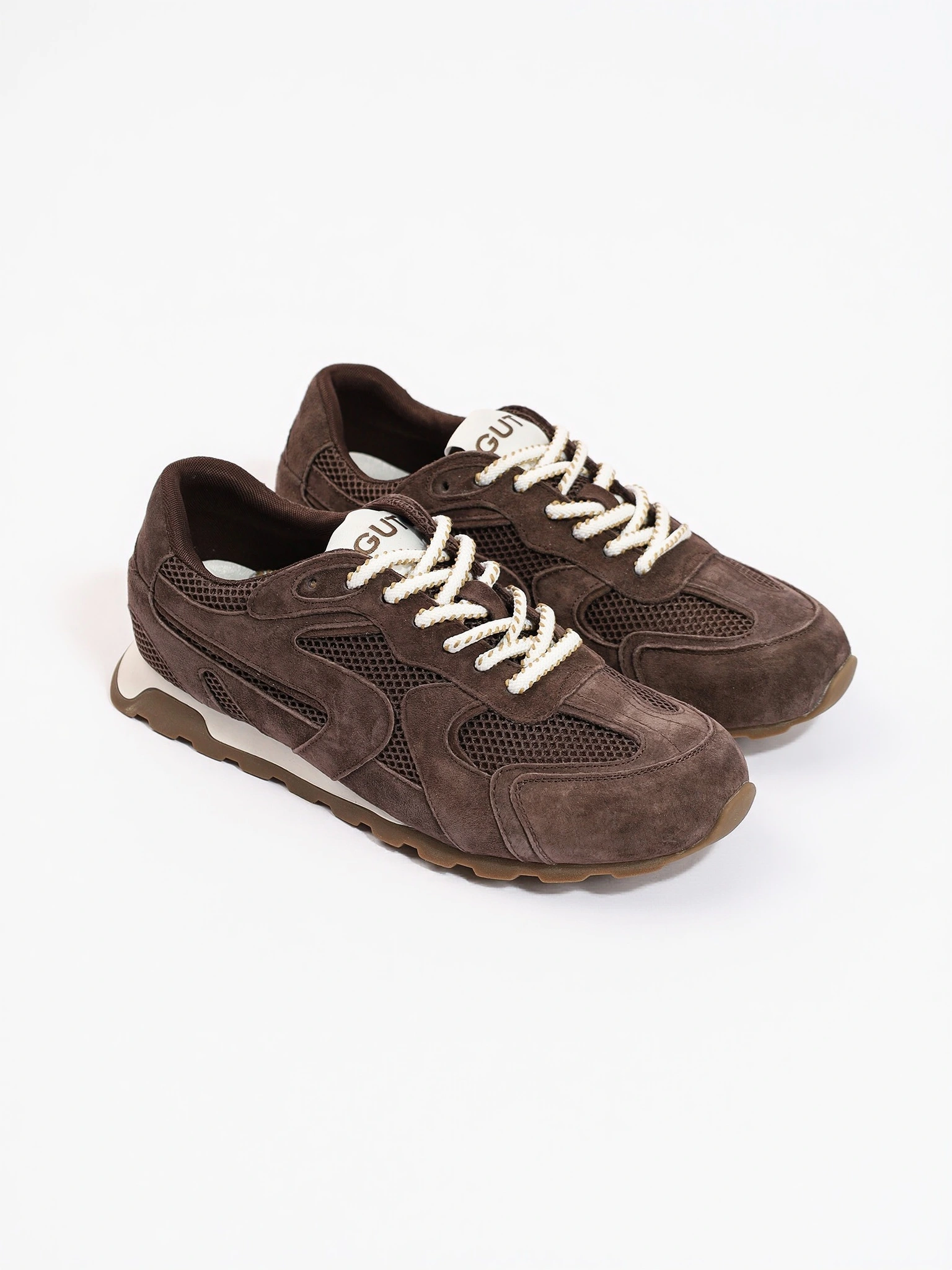 Кроссовки комбинированные темно-коричневого цвета на низкой подошве